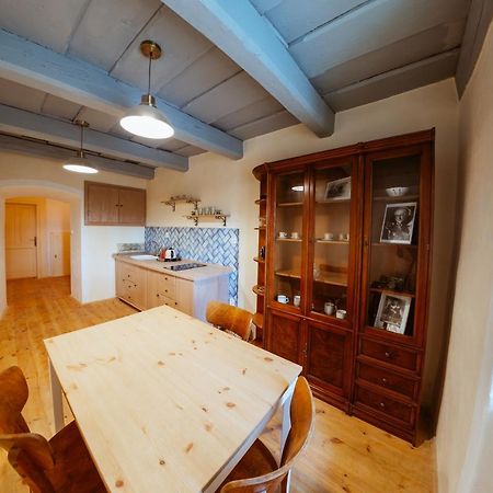 Apartmán Rodný dom Deža Hoffmanna Banská Štiavnica Exterior foto
