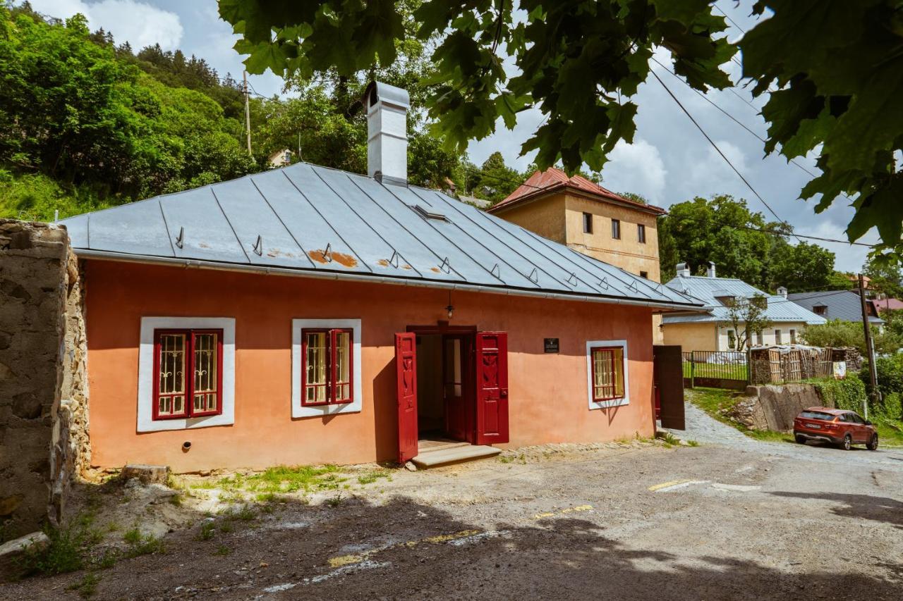 Apartmán Rodný dom Deža Hoffmanna Banská Štiavnica Exterior foto