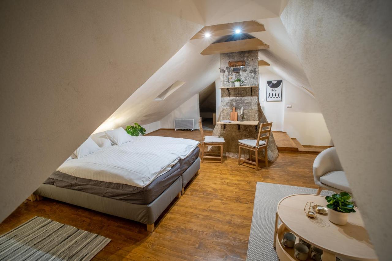 Apartmán Rodný dom Deža Hoffmanna Banská Štiavnica Exterior foto